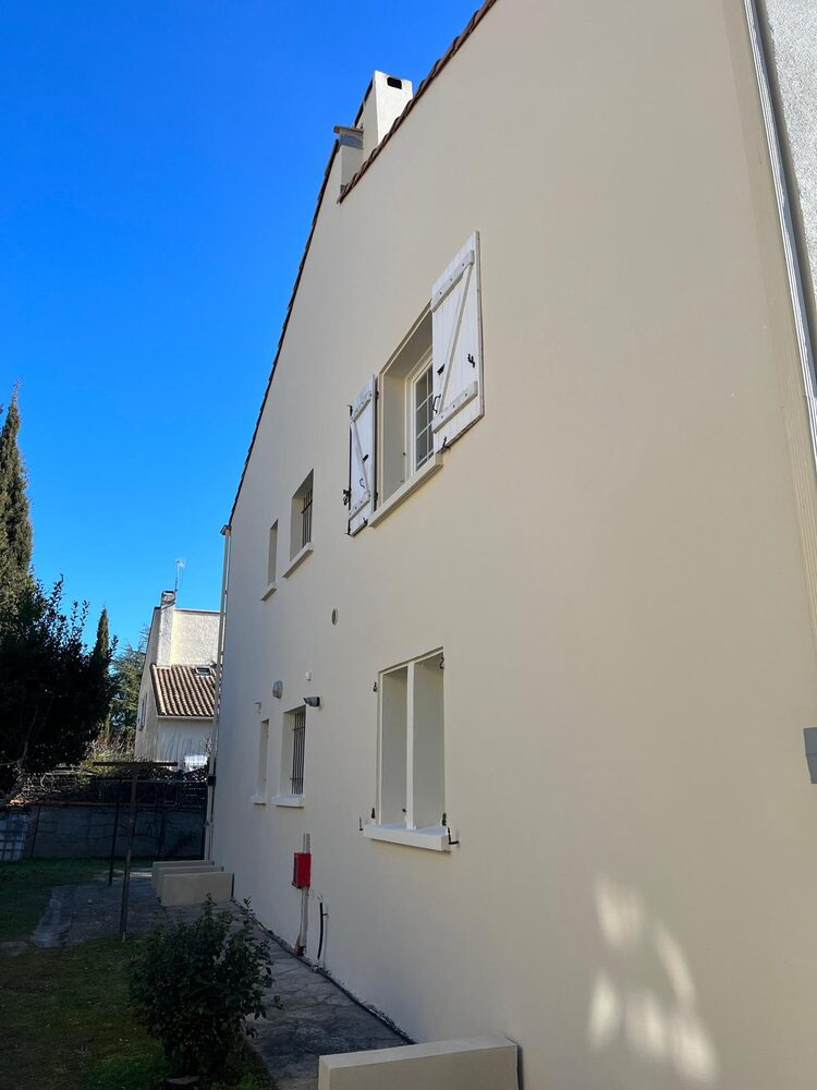 Façade et volets après
